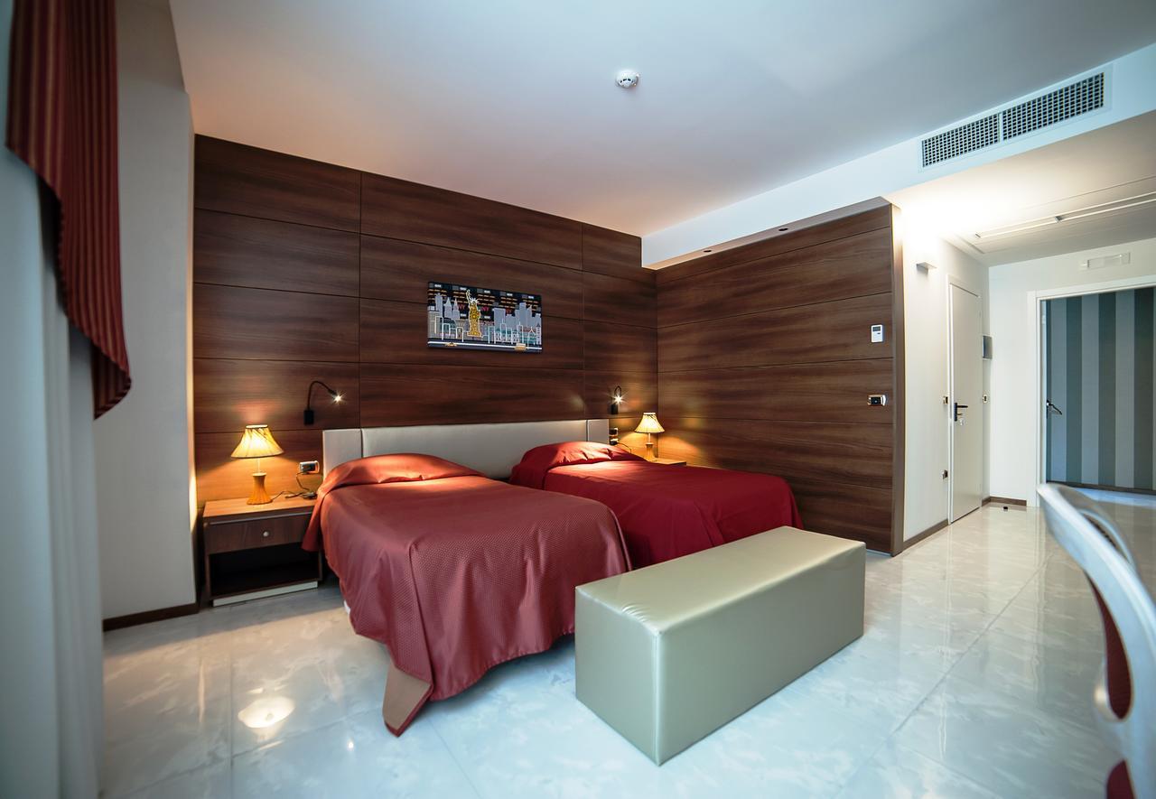 Family Center Hotel Atena Lucana Εξωτερικό φωτογραφία